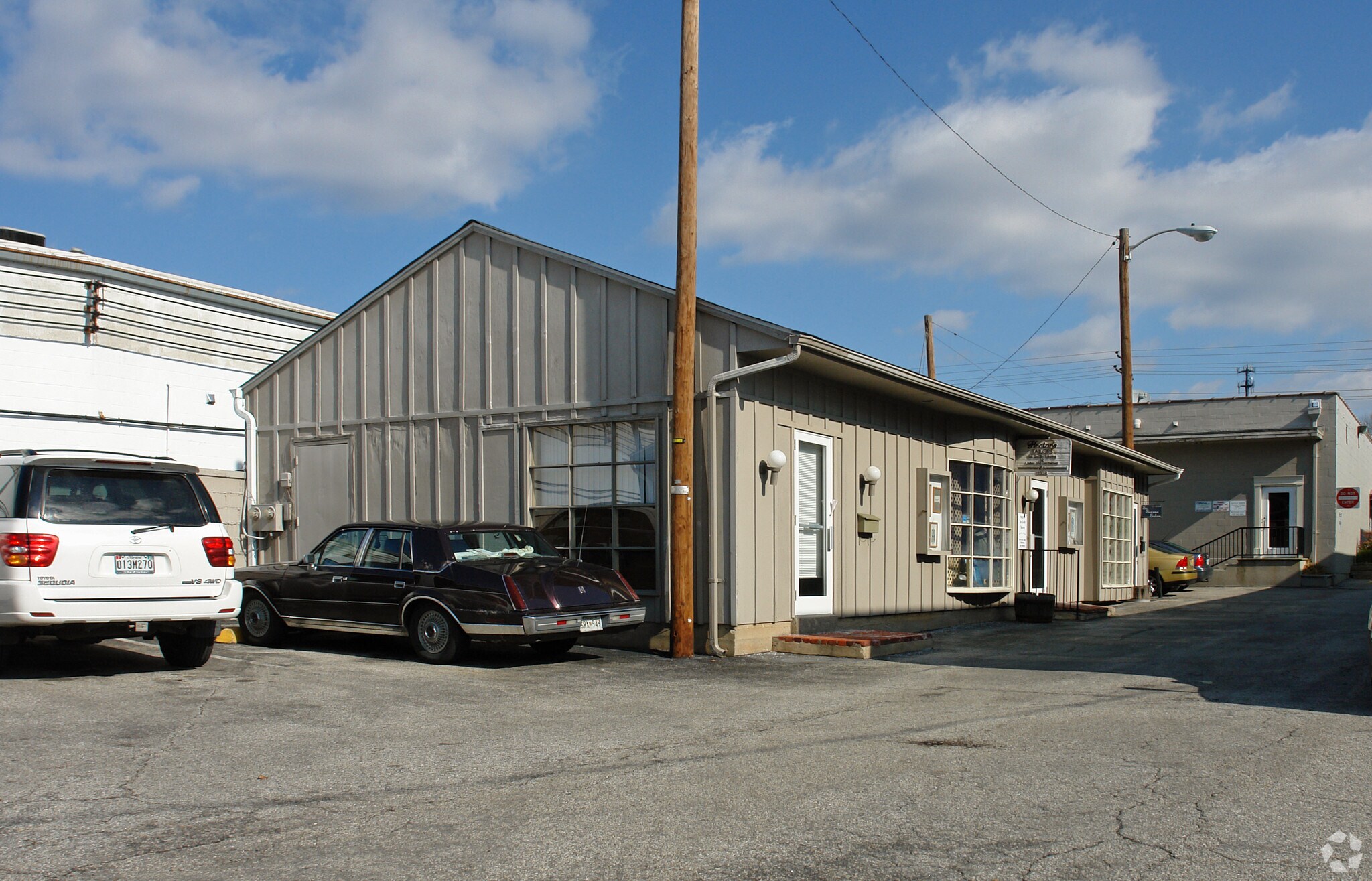 1330 Reisterstown Rd, Pikesville, MD for Rent