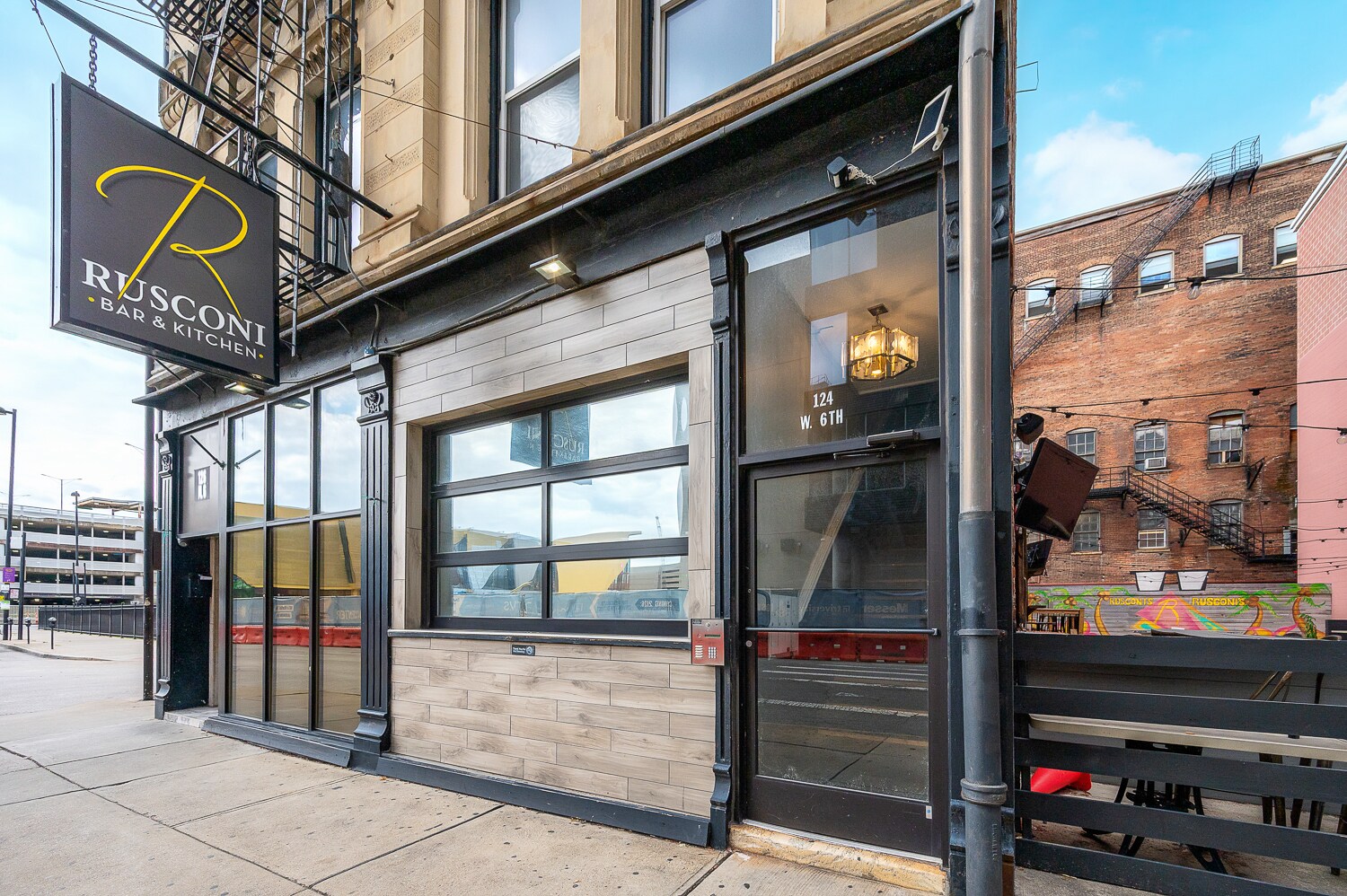 126 W Sixth St, Cincinnati, OH for Rent