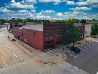 Wisconsin Rapids, WI Storefront Retail/Residential - 180 1st St N Wisconsin Rapids, WI Storefront Retail/Residential - 180 1st St N