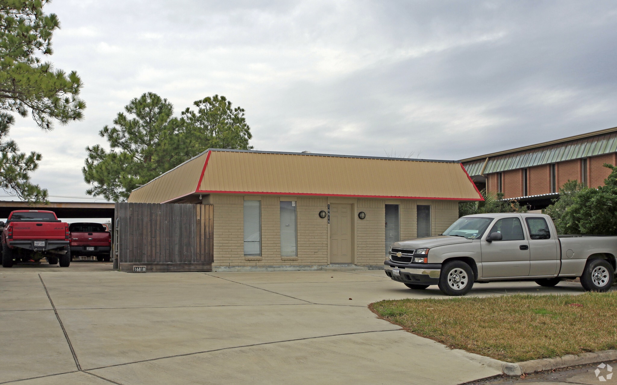 16818 Titan Dr, Houston, TX for Sale