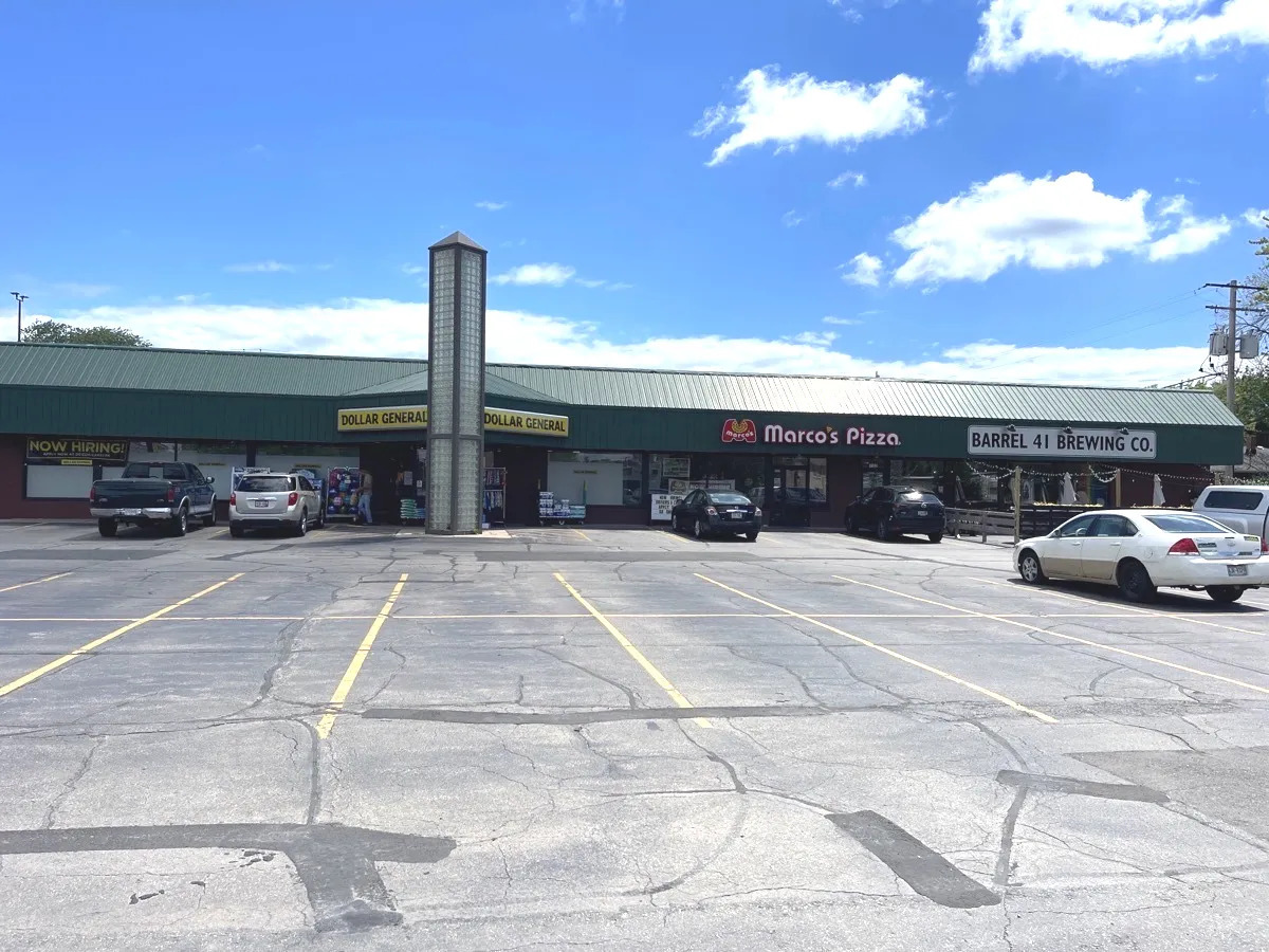 1126-1130 S Commercial St, Neenah, WI for Rent