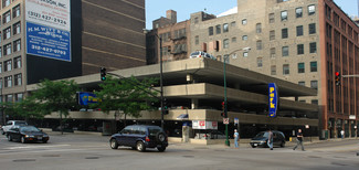 Chicago, IL Parking Lots & Garages - 600 S Clark St