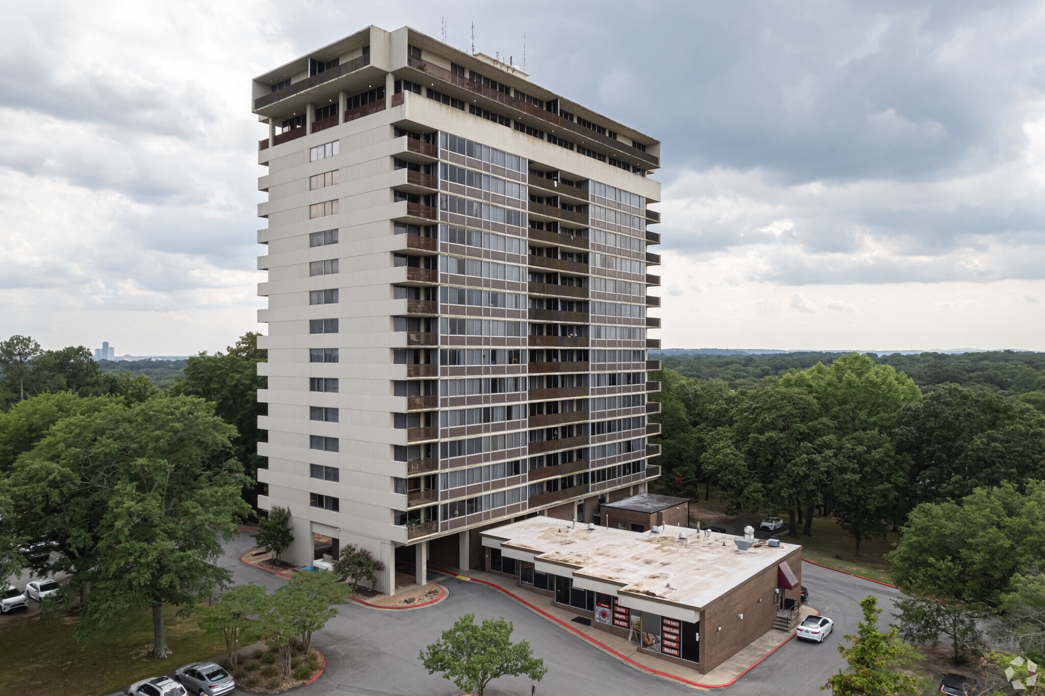 4801 N Hills Blvd, North Little Rock, AR for Rent