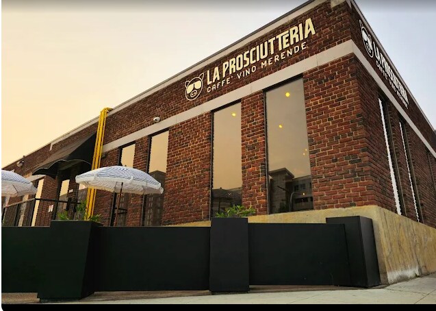 10906 105 Av NW, Edmonton, AB for Rent