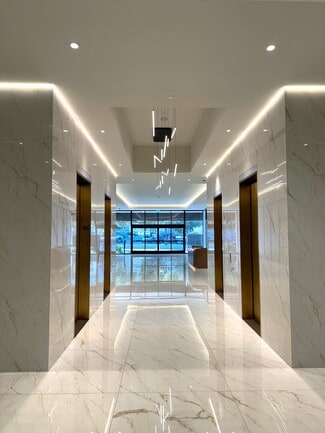 Houston, TX Office/Medical - 6655 Travis St Houston, TX Office/Medical - 6655 Travis St