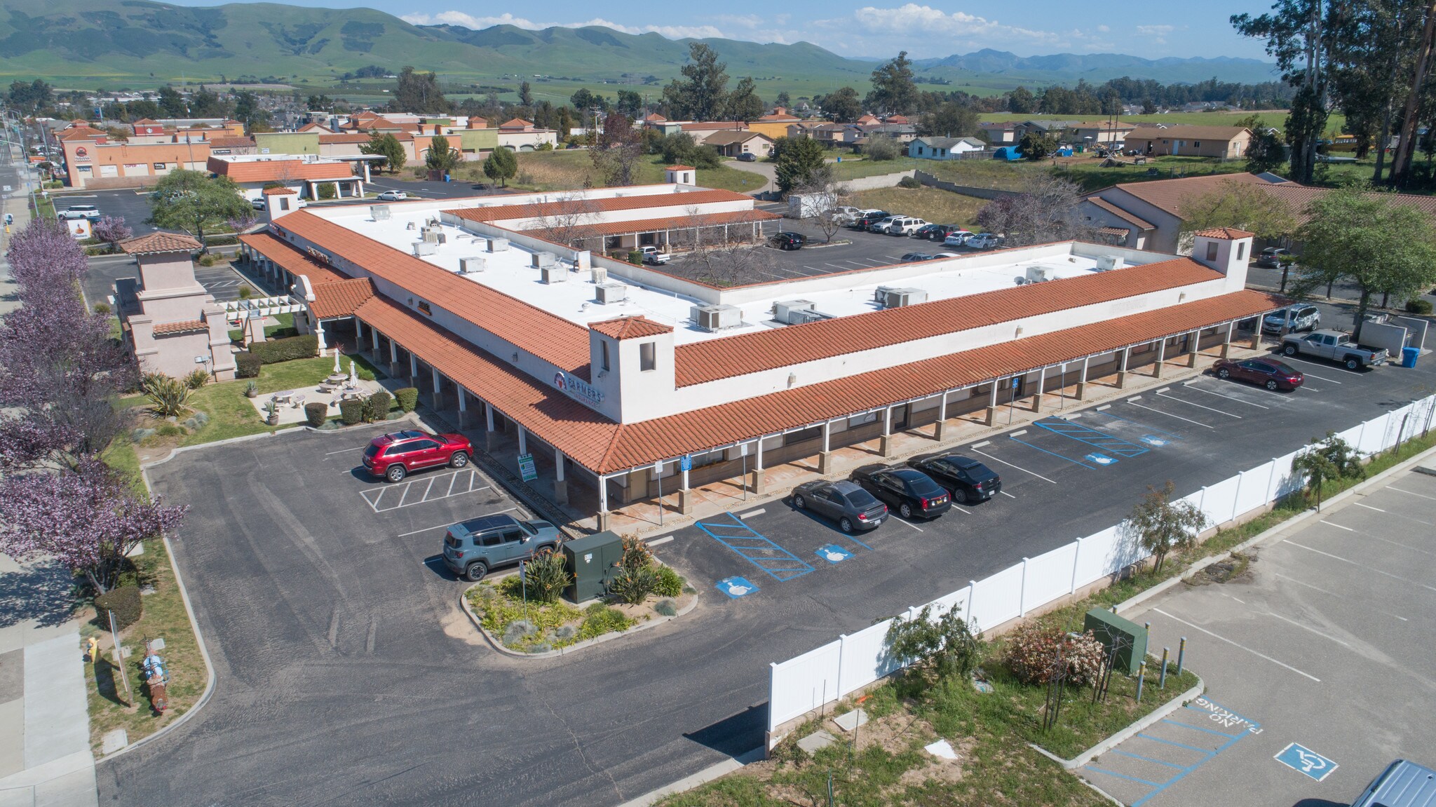 671 W Tefft St Nipomo, CA 93444 Retail Property for Lease on