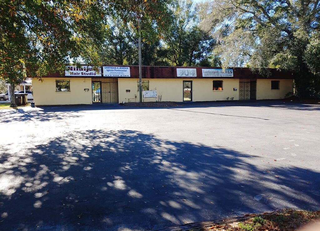 904 W Waters Ave, Tampa, FL for Rent