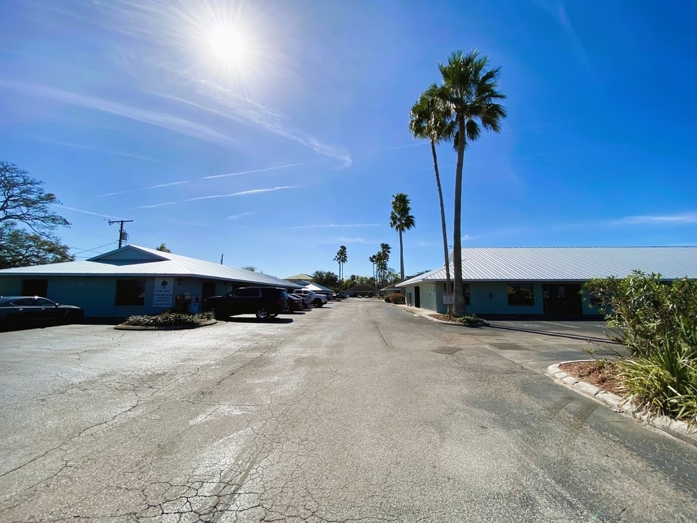 1341 10th St E, Palmetto, FL for Rent