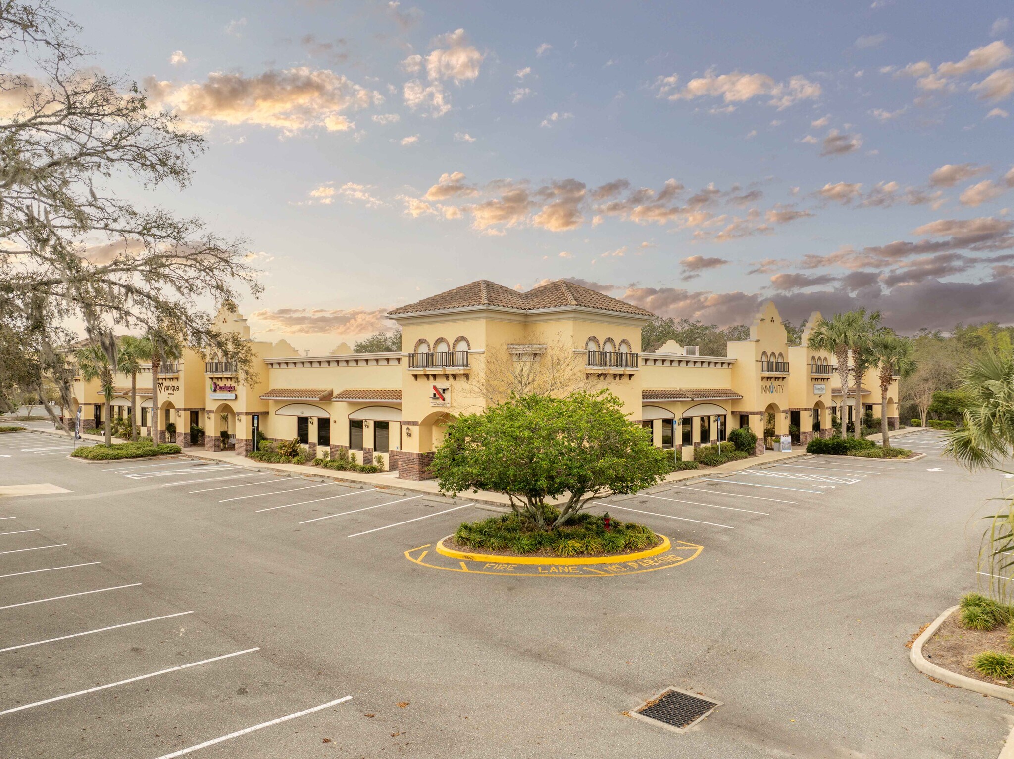 809 County Road 466, Lady Lake, FL for Rent