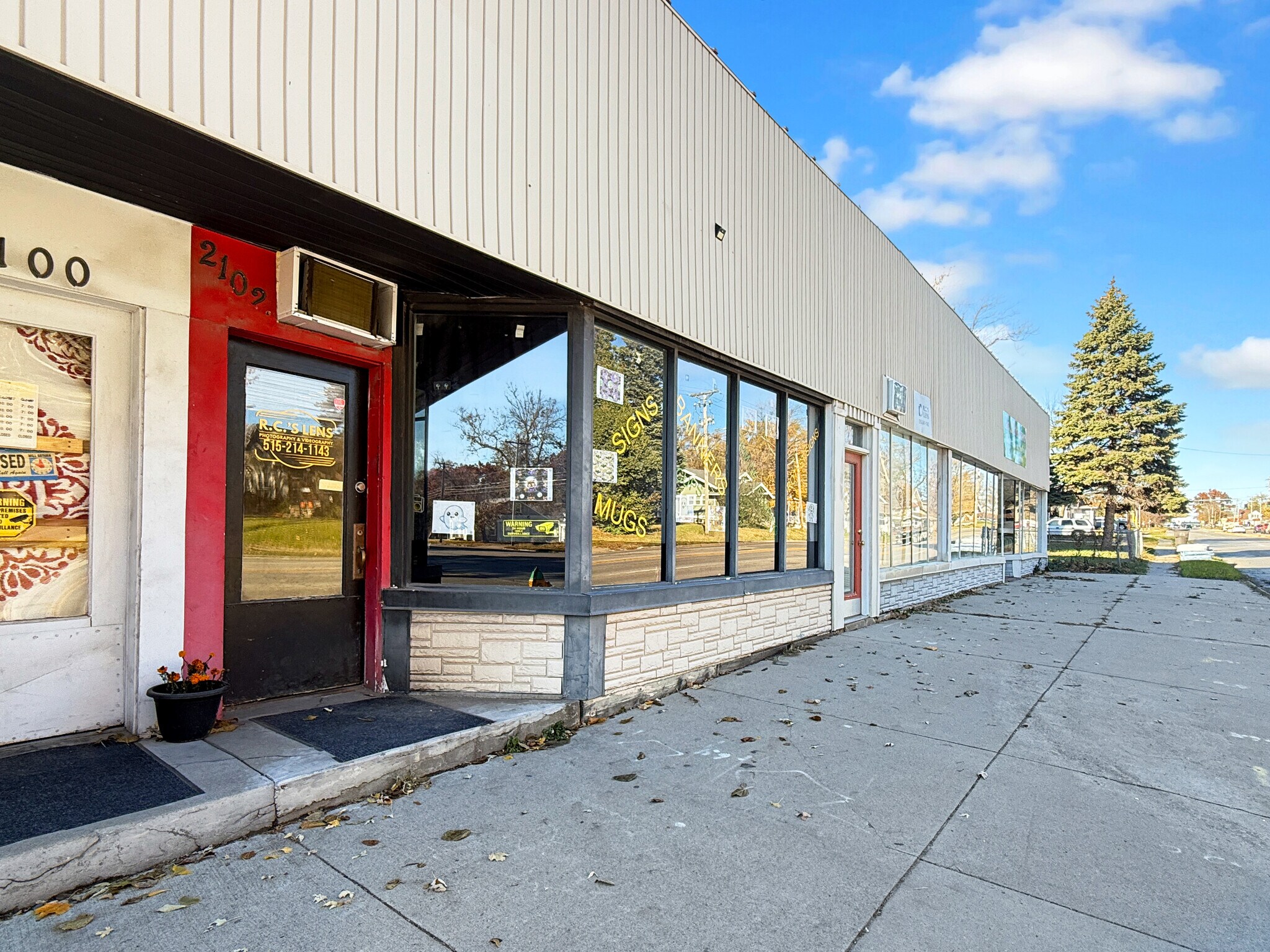 2102 E 14th St, Des Moines, IA for Rent