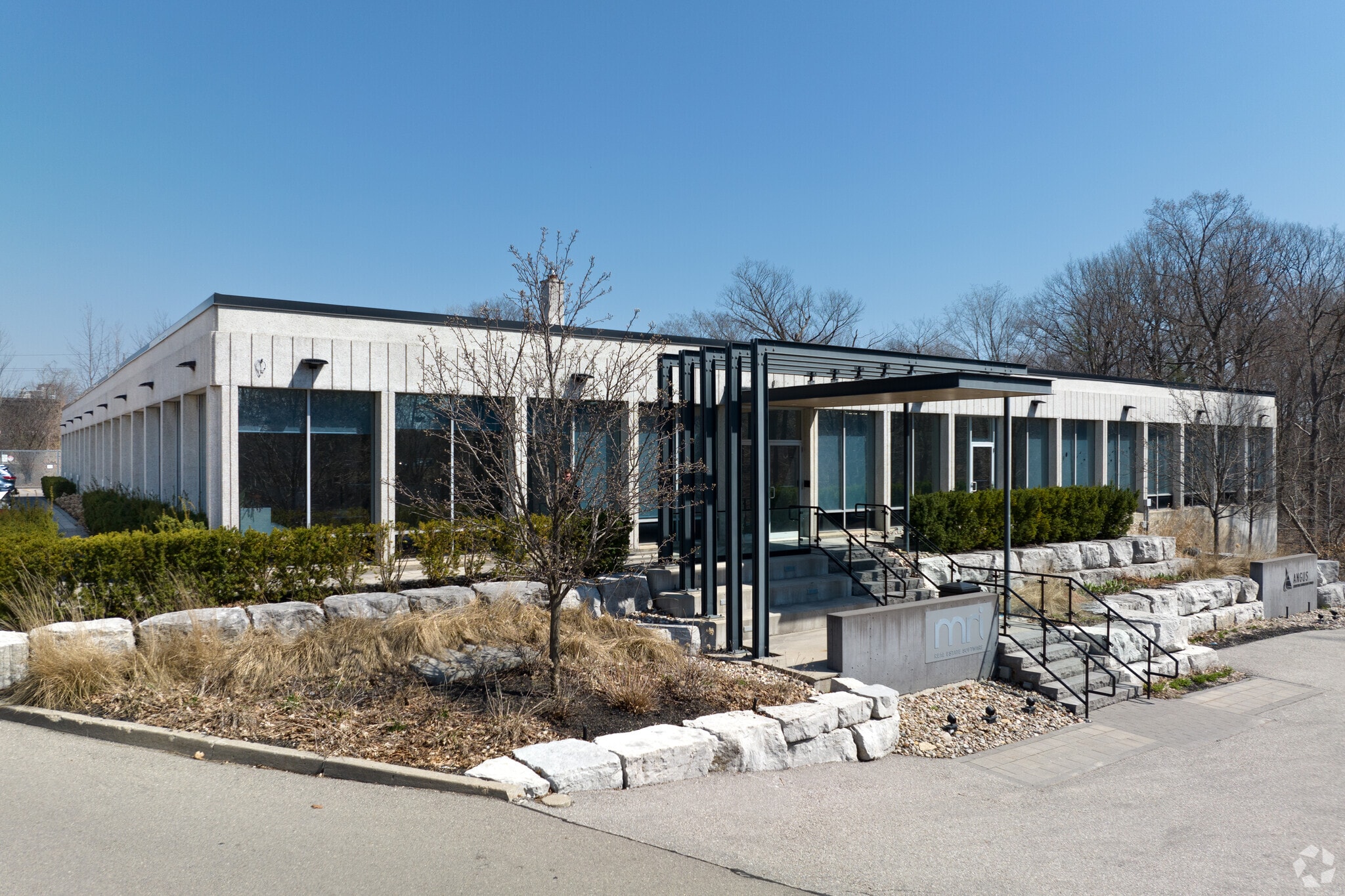 1125 Leslie St, Toronto, ON for Rent
