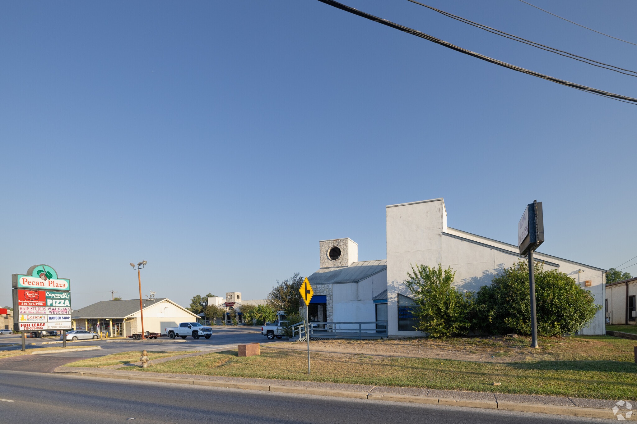 3857 E Southcross Blvd, San Antonio, TX for Rent