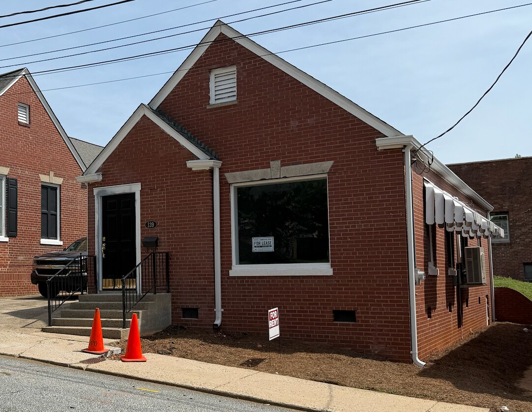 139 W 2nd St, Rutherfordton, NC for Rent