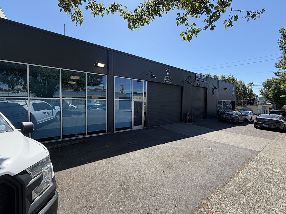 711 SE Stark St, Portland, OR for Sale
