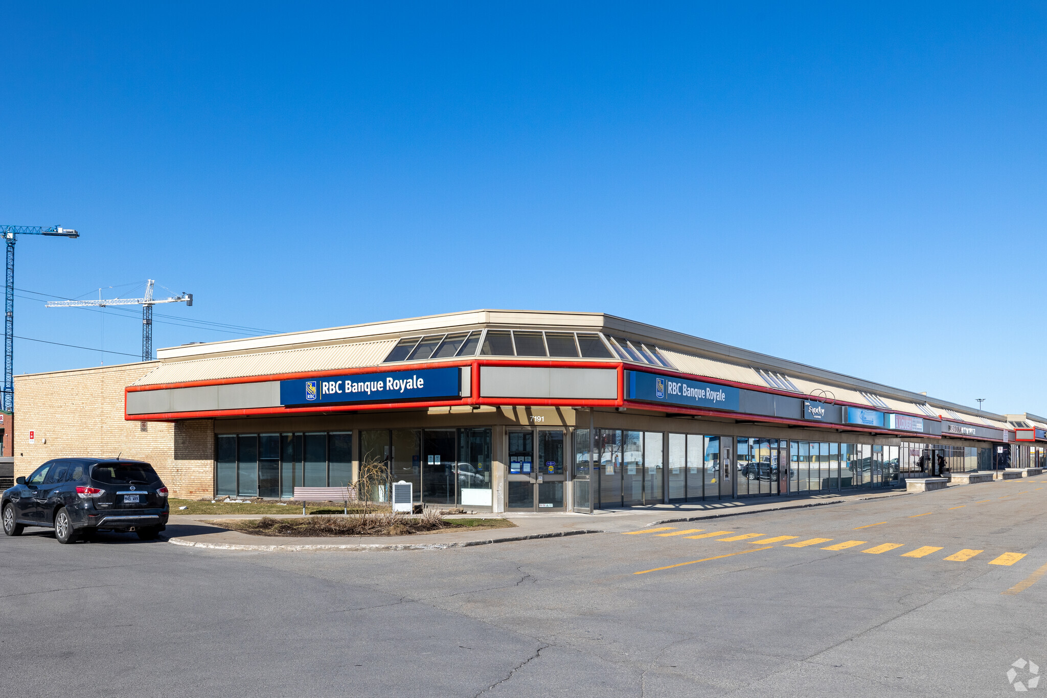 7143-7191 Boul Newman, Montréal, QC for Rent