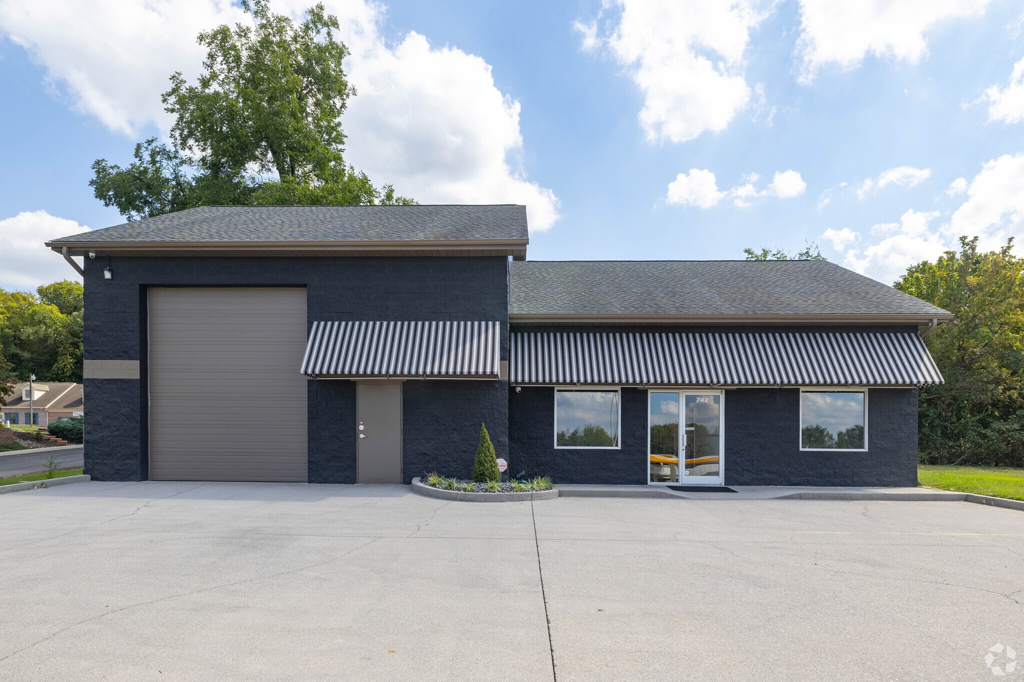 742 W Lamar Alexander Pky, Maryville, TN for Rent