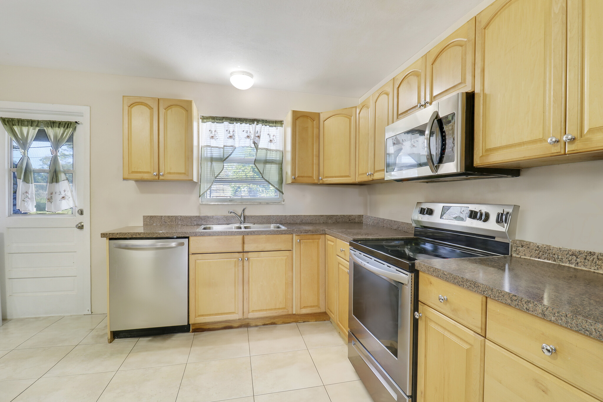 2767 SE Normand St, Stuart, FL for Sale