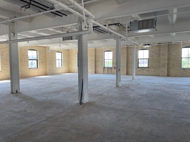 30 Powerhouse St, Toronto, ON for Rent
