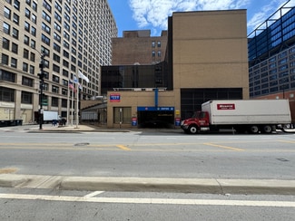 Chicago, IL Parking Lots & Garages - 75 W Harrison St