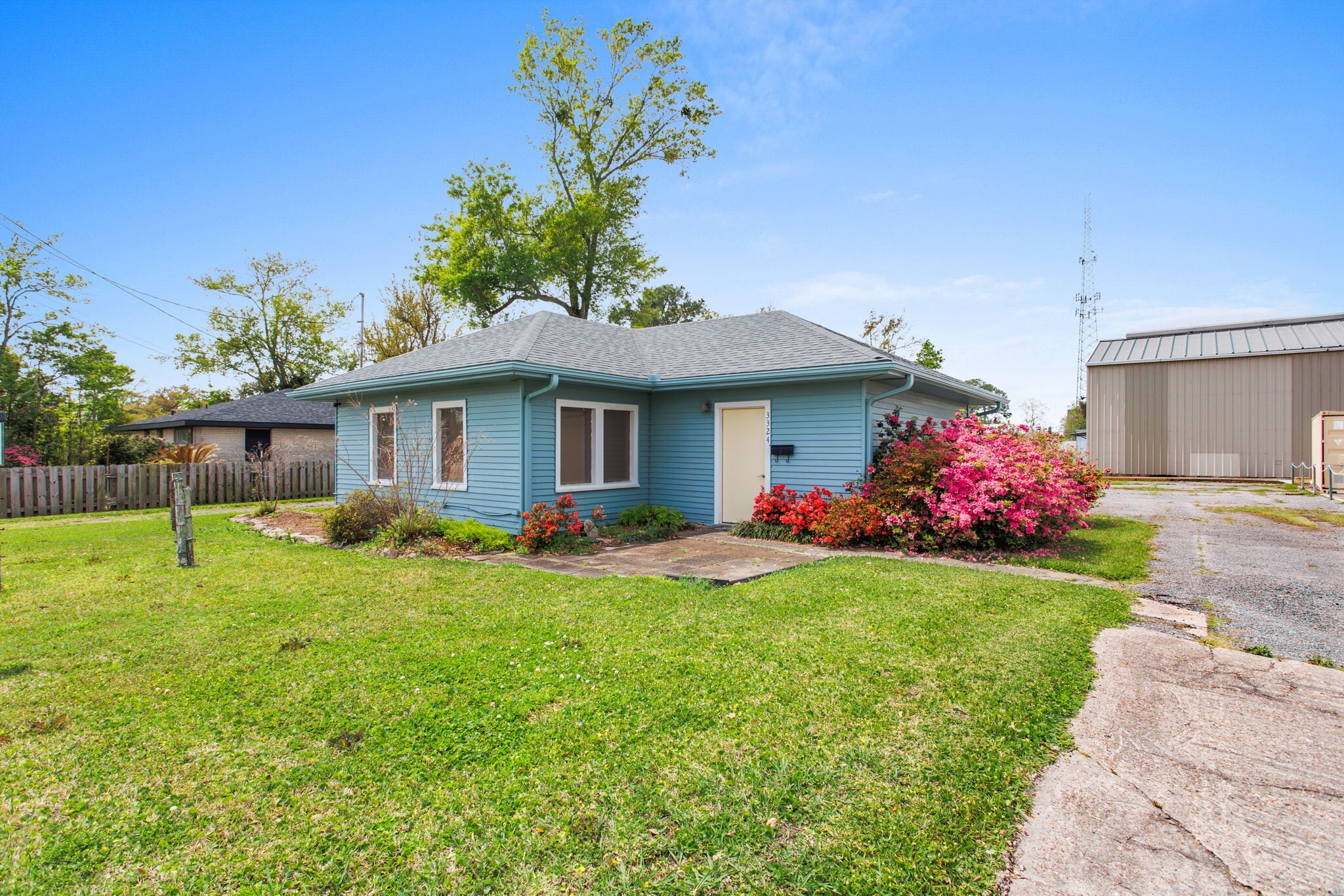 3324 Center St, Lake Charles, LA for Sale