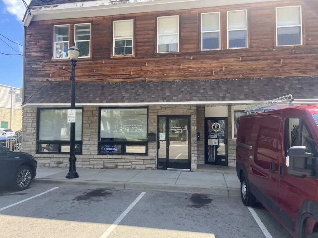 19-25 Spring St, Cary, IL for Rent