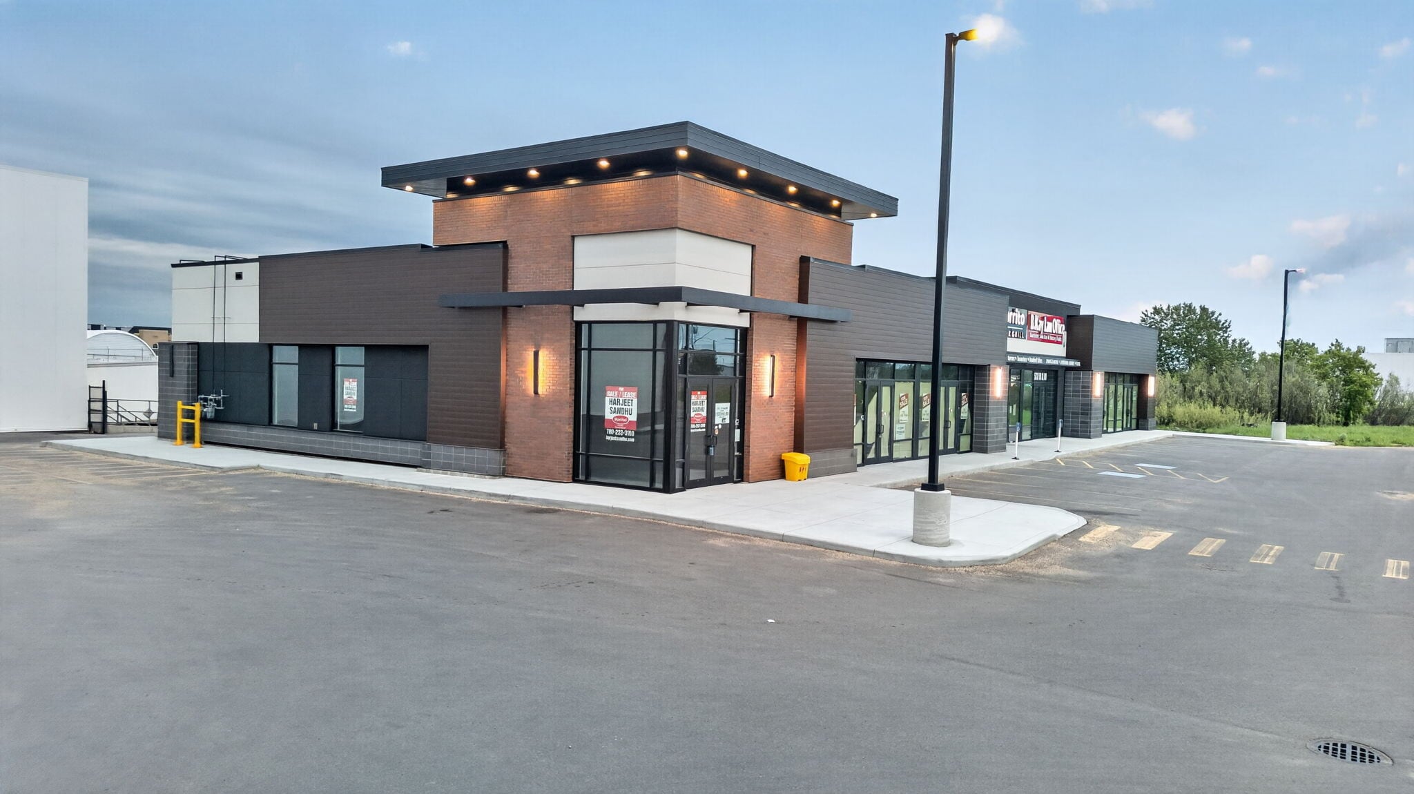 4905 Roper Rd NW, Edmonton, AB for Rent