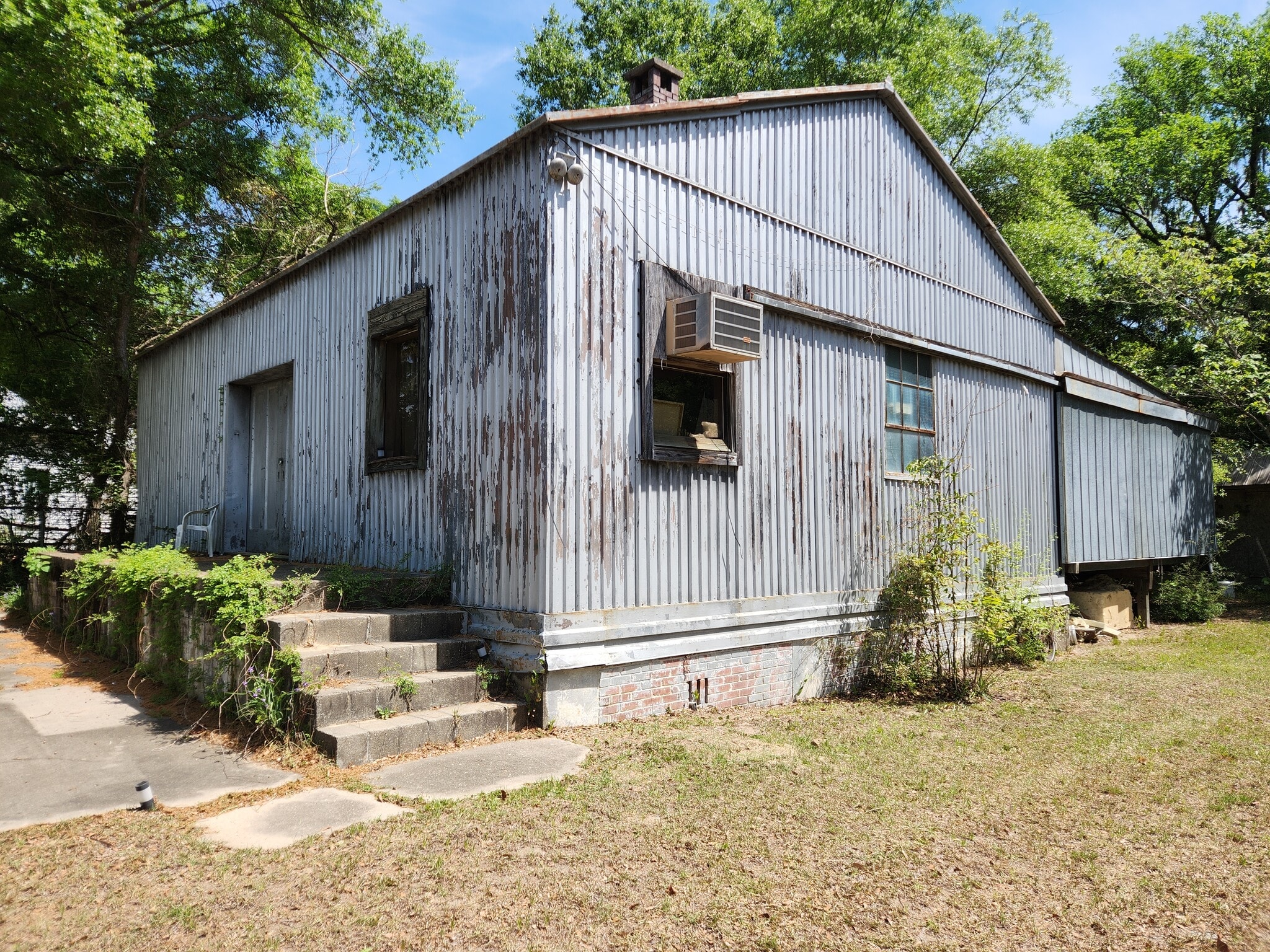 415 S Memorial Ave, Walterboro, SC for Sale