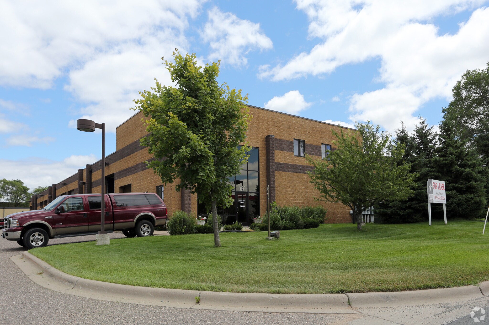 10661 NE Nassau St, Blaine, MN for Rent
