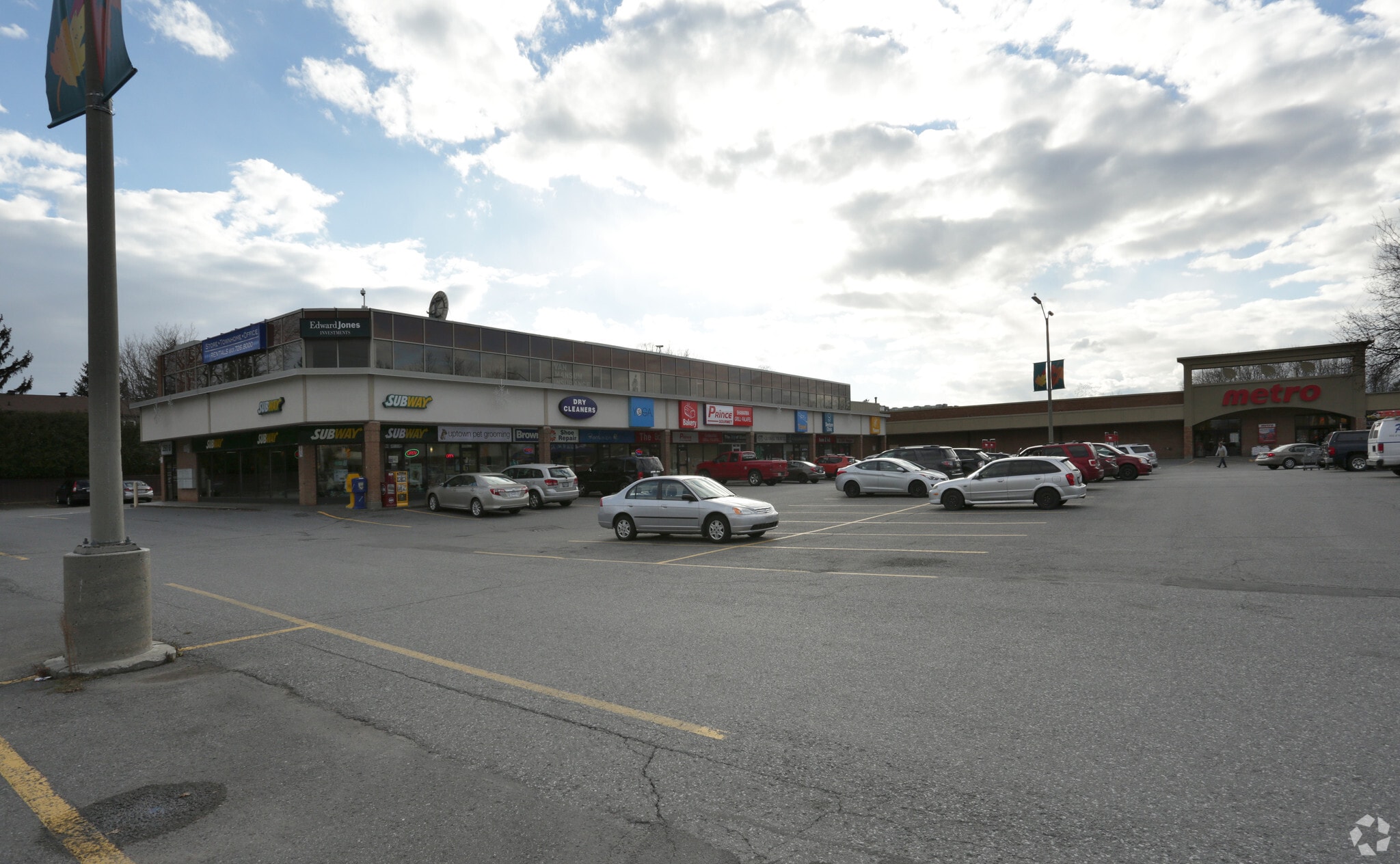 250 Greenbank Rd, Ottawa, ON for Rent
