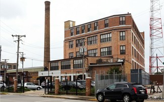 Chicago, IL Apartments - 2675 W Grand Ave