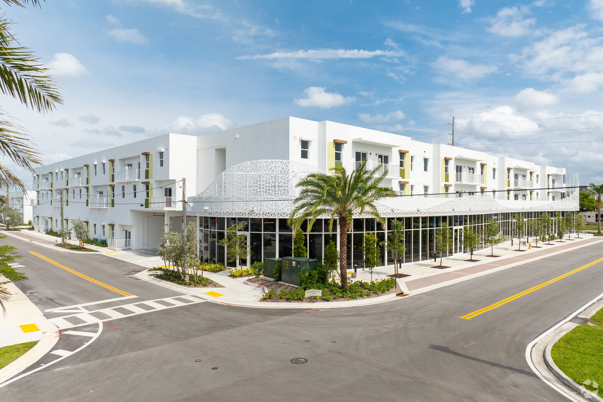 504-512 NW 1st Ave, Hallandale Beach, FL for Rent