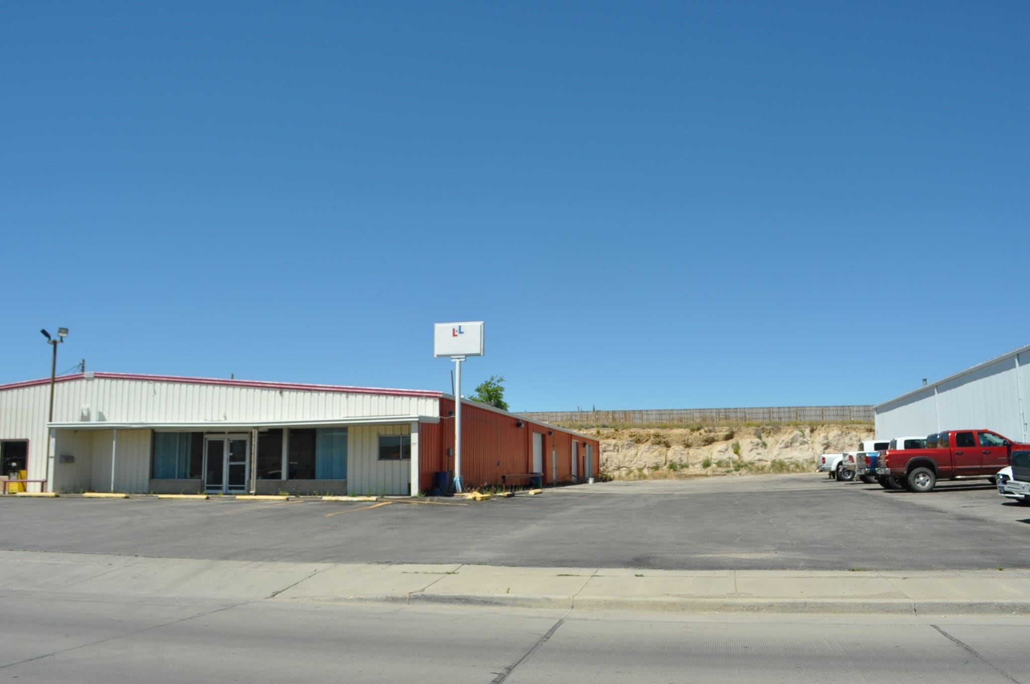 725 E Cedar St, Rawlins, WY for Rent