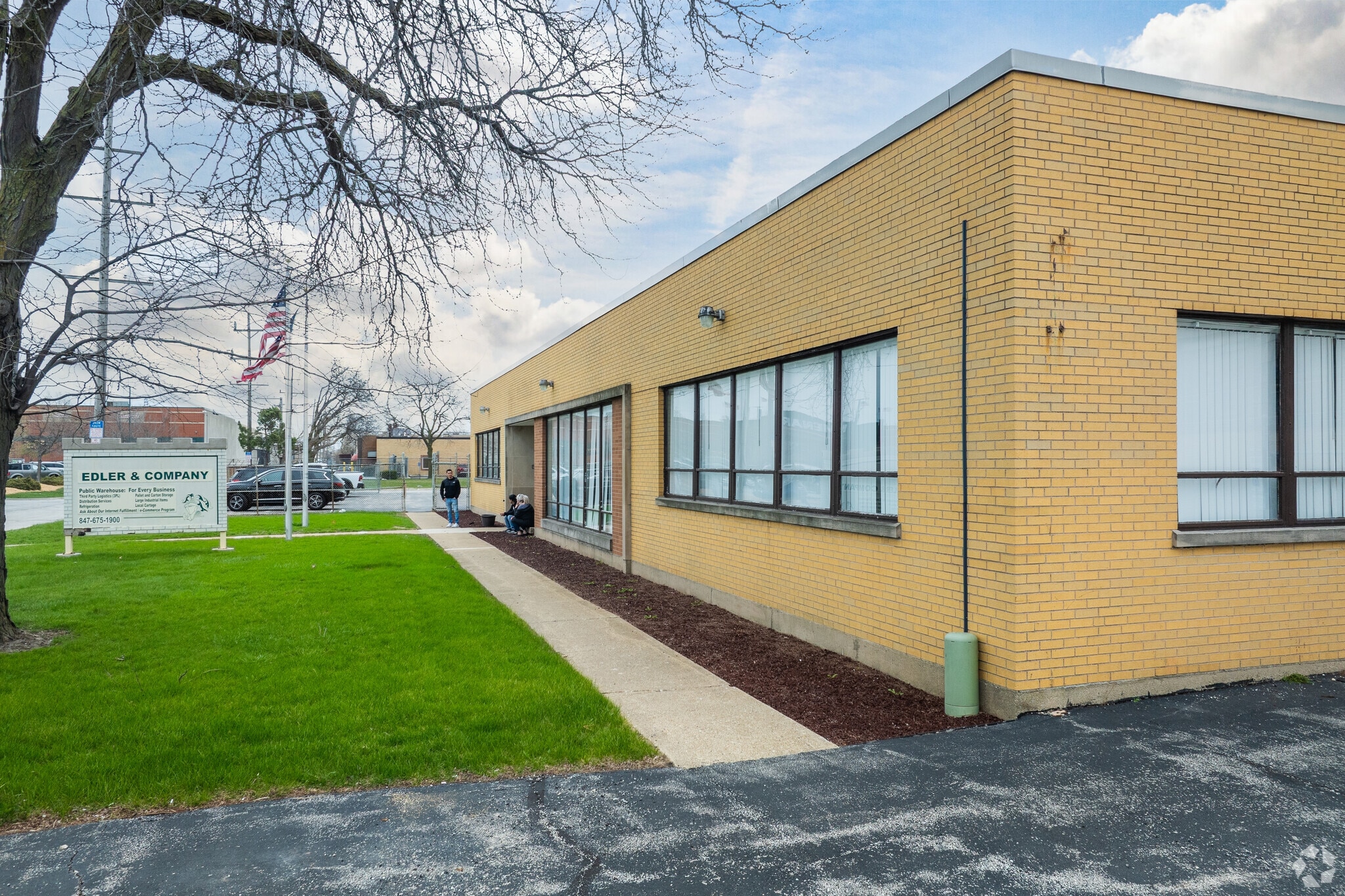 6350 Kirk St, Morton Grove, IL for Rent
