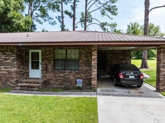 Lake City, FL Apartments - 325 SW Leisure Dr