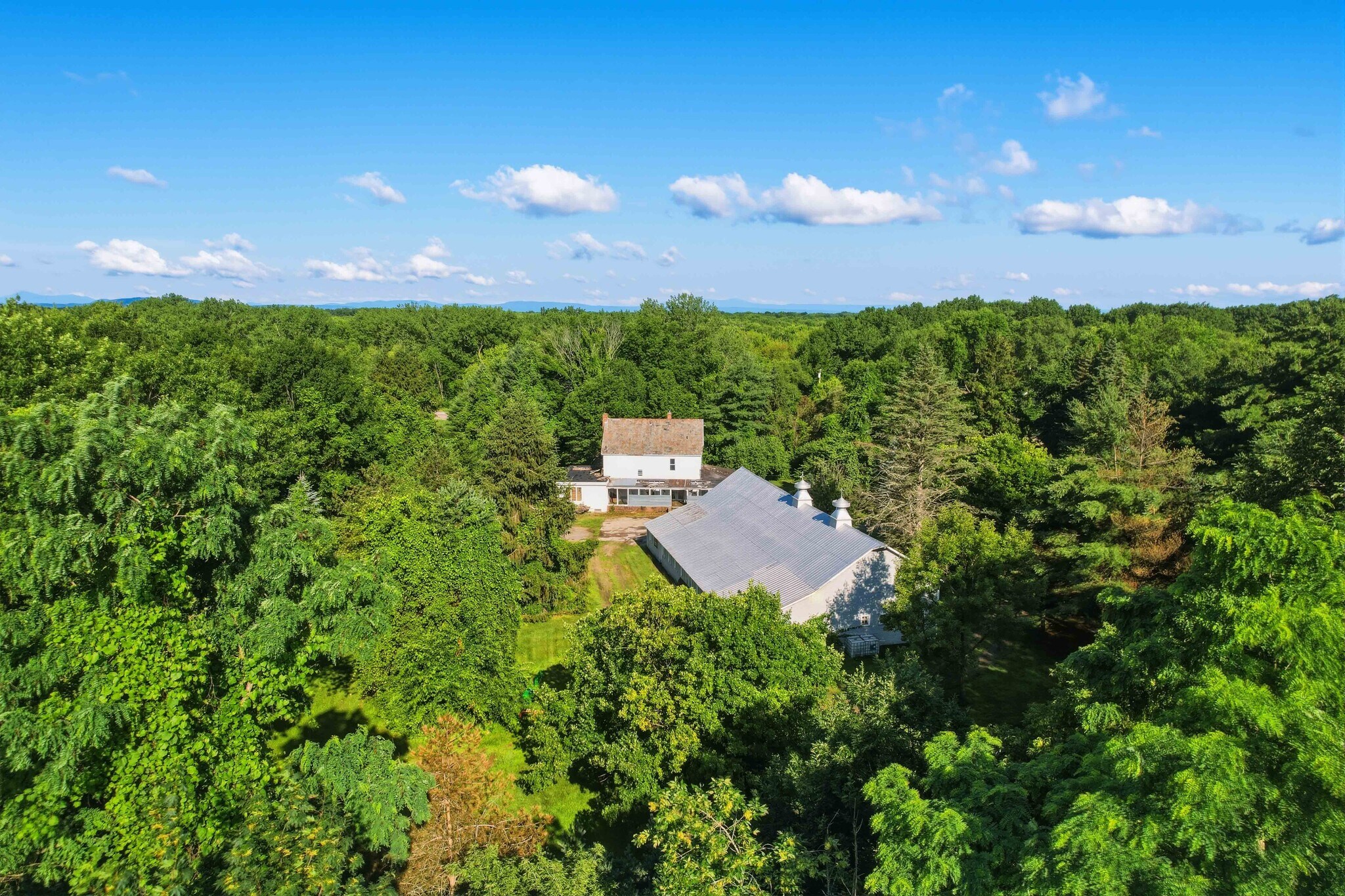 527 Heineberg Dr, Colchester, VT for Sale