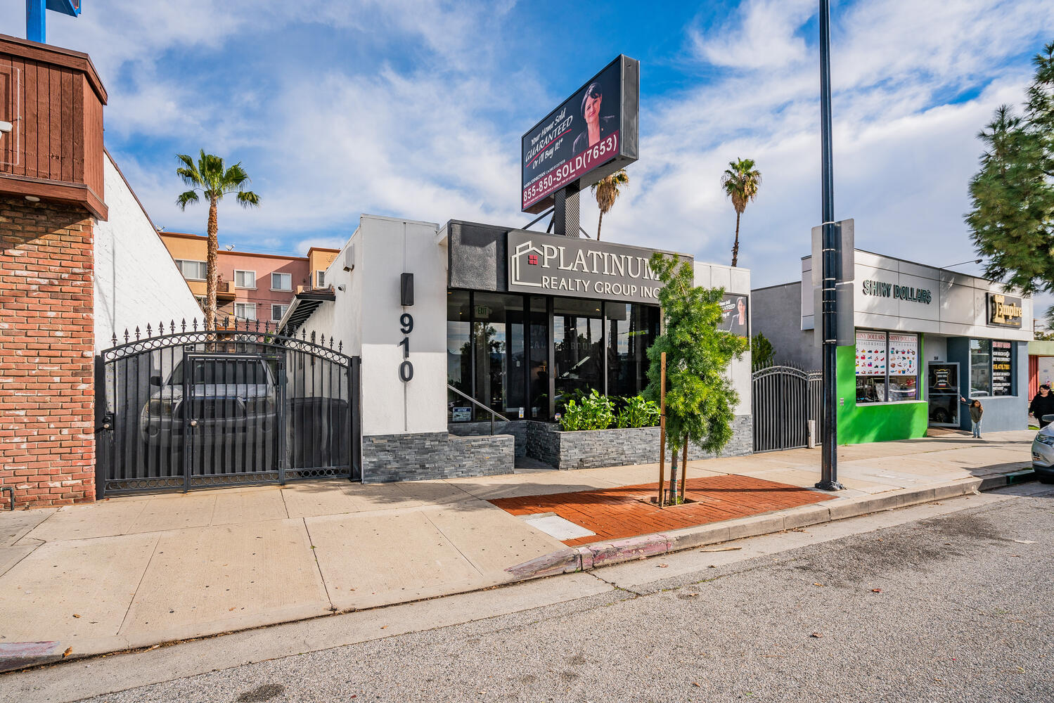 910 S Glenoaks Blvd, Burbank, CA for Sale