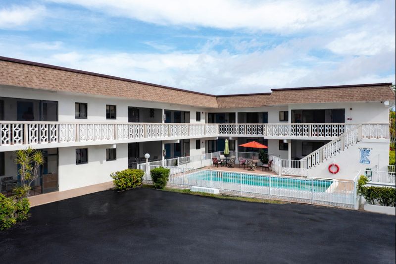 305 SE 9th Ave, Pompano Beach, FL for Sale