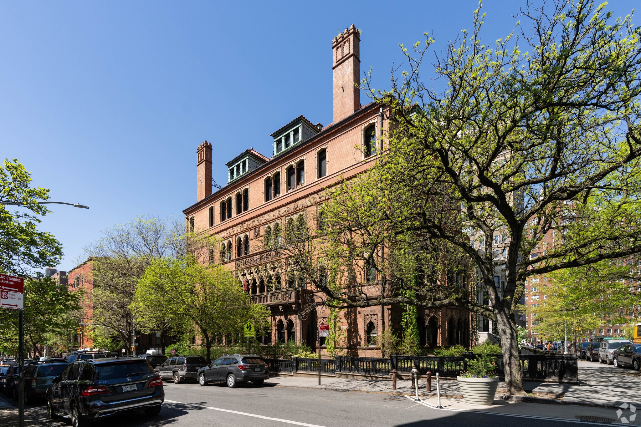 25 8th Ave, Brooklyn, NY for Sale