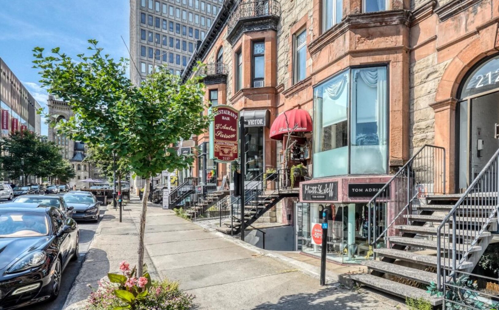 2135-2137 Rue Crescent, Montréal, QC for Sale