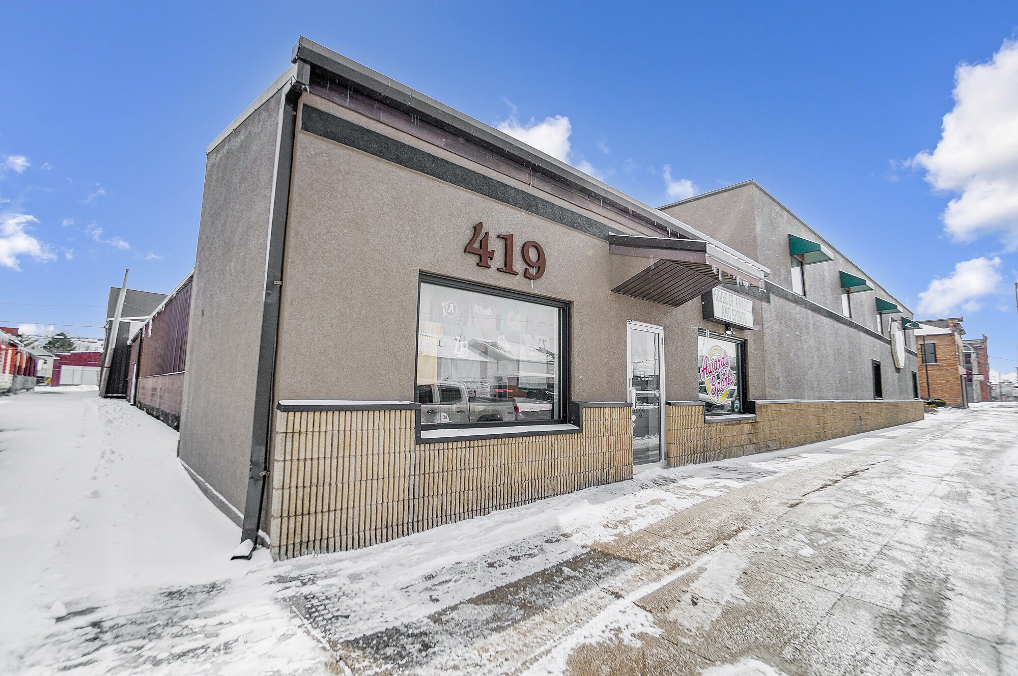 413-419 N Main St, Findlay, OH for Sale