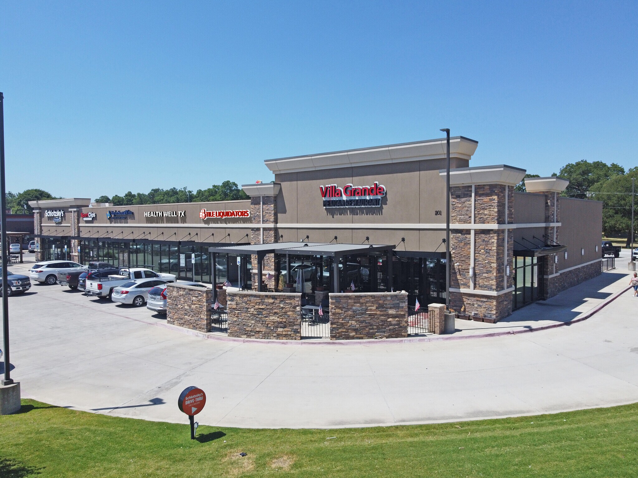201 N Interstate 35, Gainesville, TX for Rent