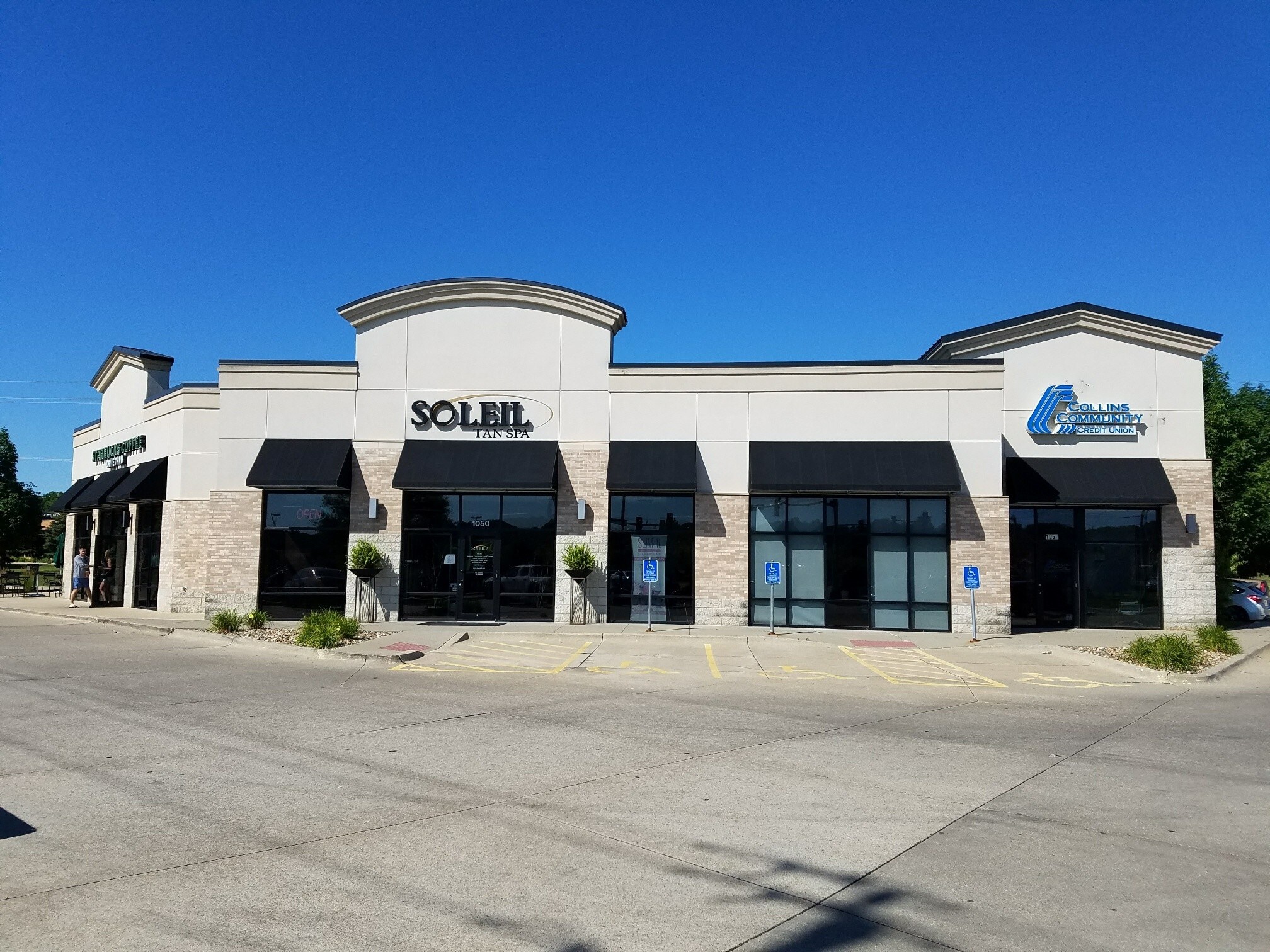 1040-1054 73rd St, West Des Moines, IA for Rent