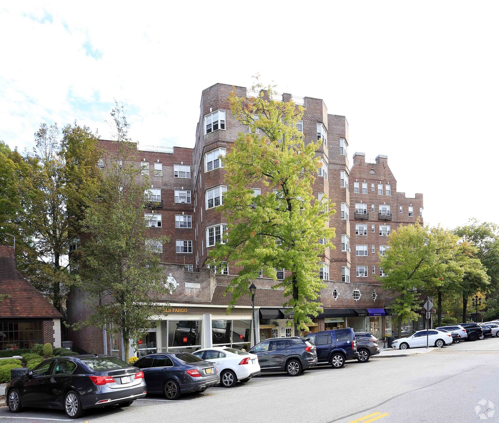 18 Chase Rd, Scarsdale, NY for Rent