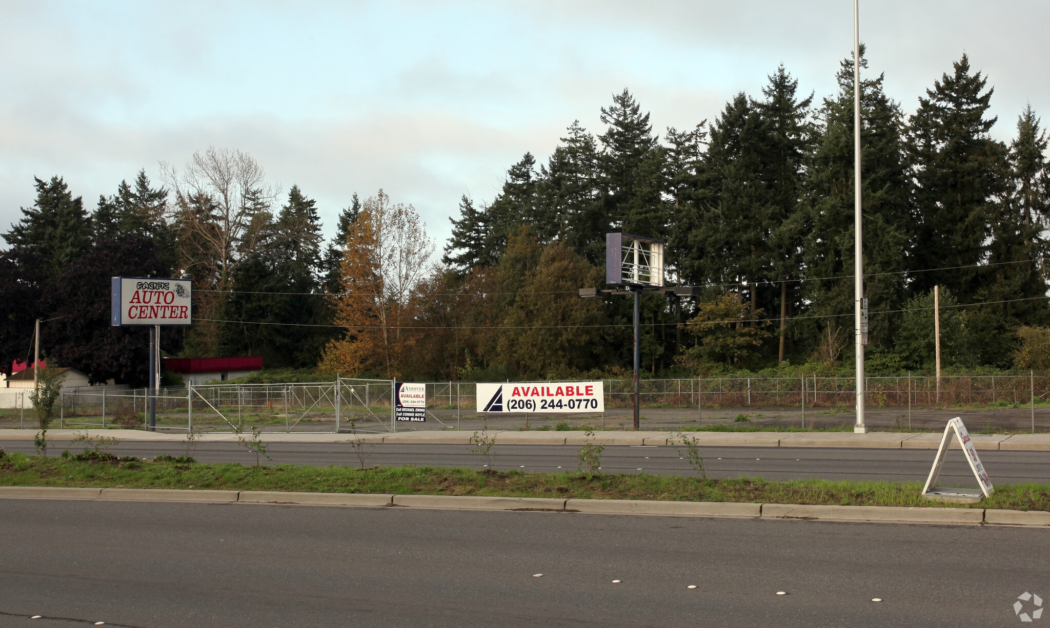 24141 Pacific Hwy S, Kent, WA for Sale