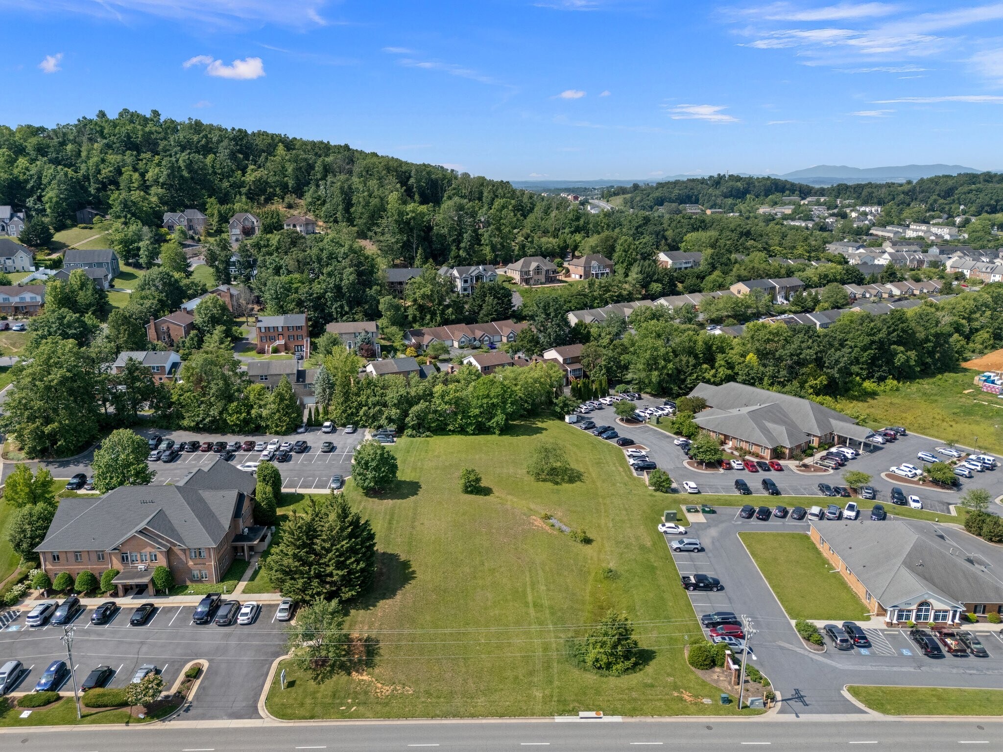 2205 Evelyn Byrd Ave, Harrisonburg, VA for Sale
