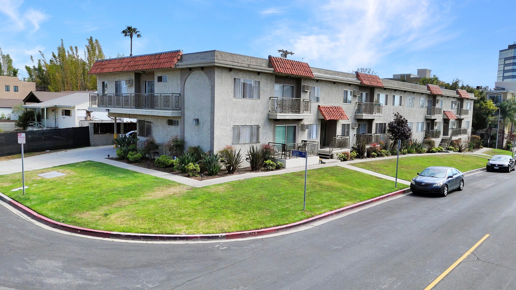 11060-11070 Rose Ave, Los Angeles, CA for Sale