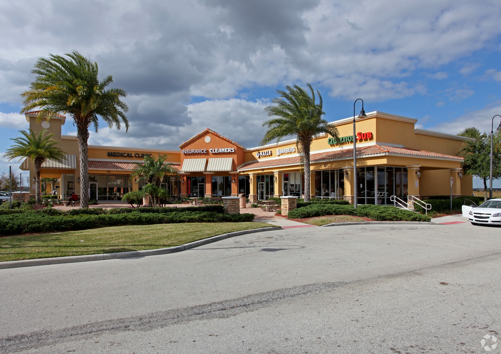 353 Cypress Pky, Kissimmee, FL for Rent