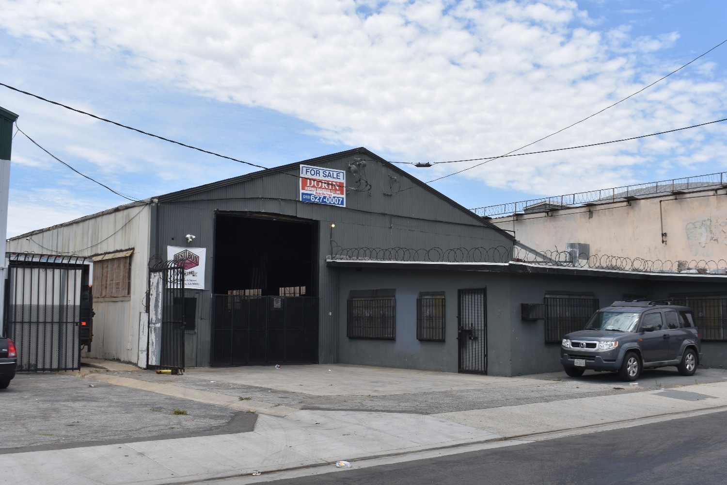 8011 Beach St, Los Angeles, CA for Sale