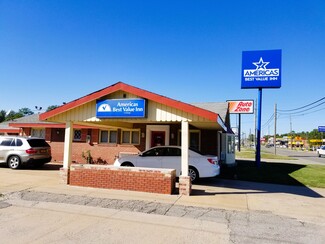 Arkansas City, KS Hospitality - 1617 N Summit St