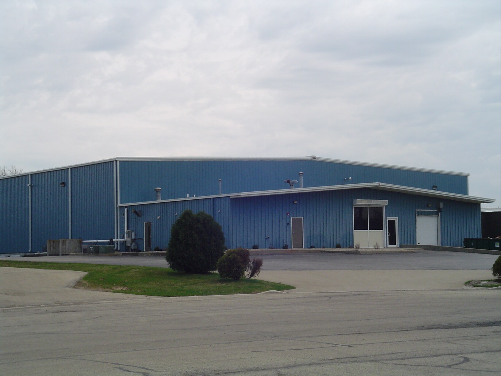 320 Dietz Ave Dekalb, IL 60115 Industrial Property for Sale on